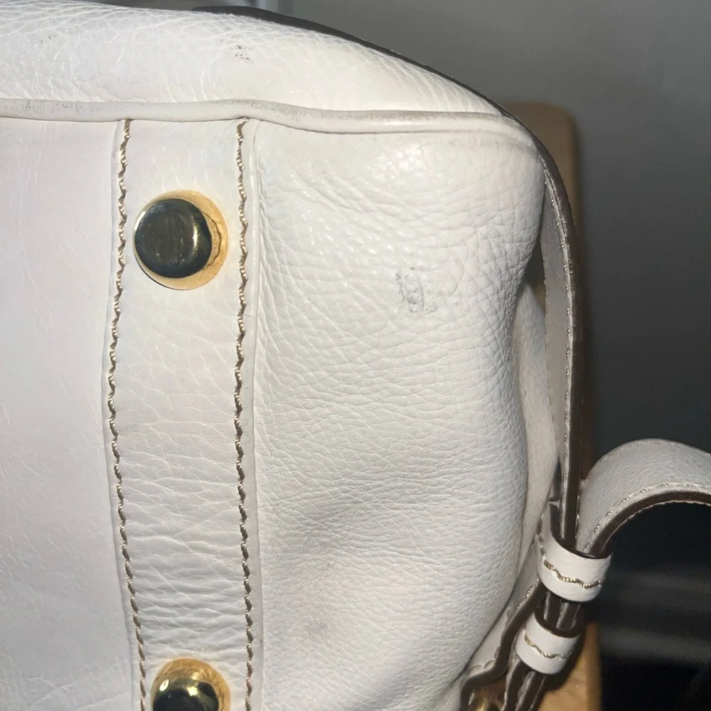 Marc Jacobs Large Satchel in Eggshell with signature multipocket